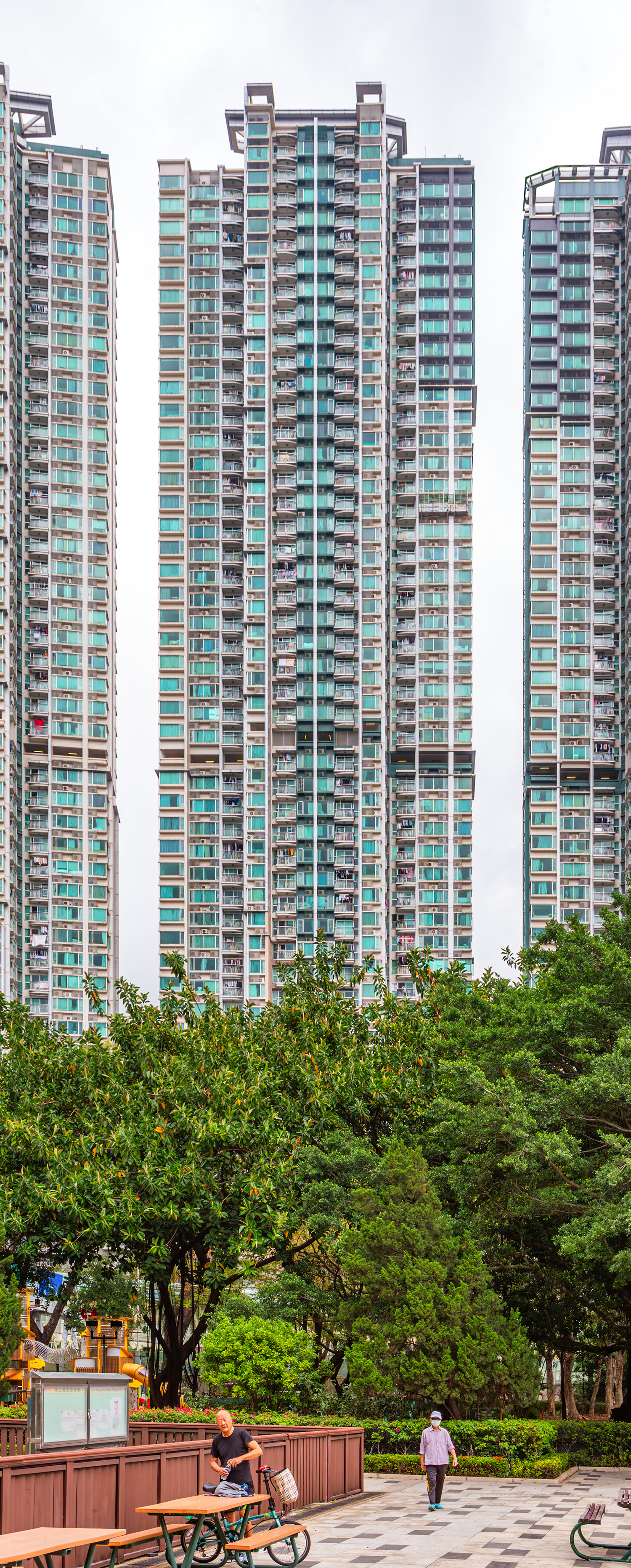 Festival City I Tower 3, Hong Kong - View from the southeast. © Mathias Beinling